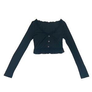 black cropped button up long sleeve w/ lace detailing